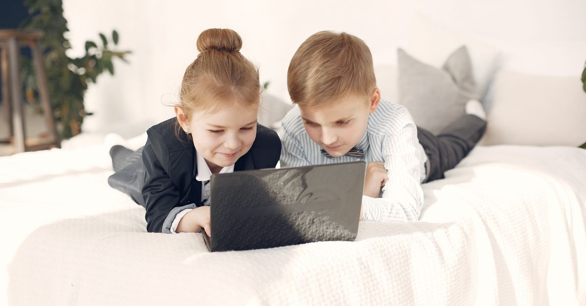 Mały twórca, wielkie projekty: jak kursy online rozwijają u dzieci pasję do grafiki i wideo